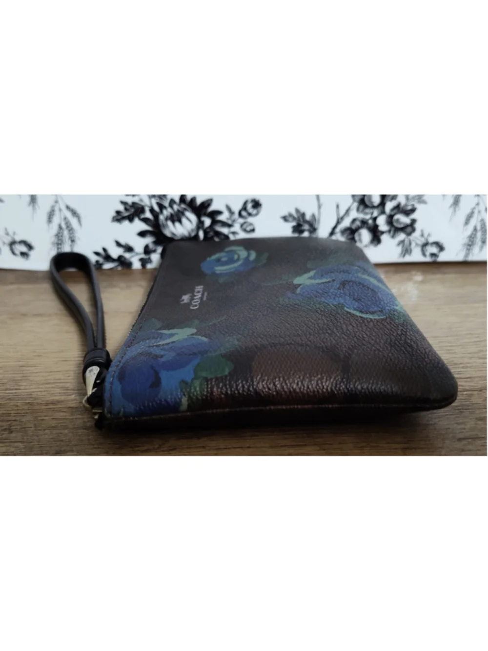 Women's Coach Wristlet One Size Brown Blue Floral Print Clutch
